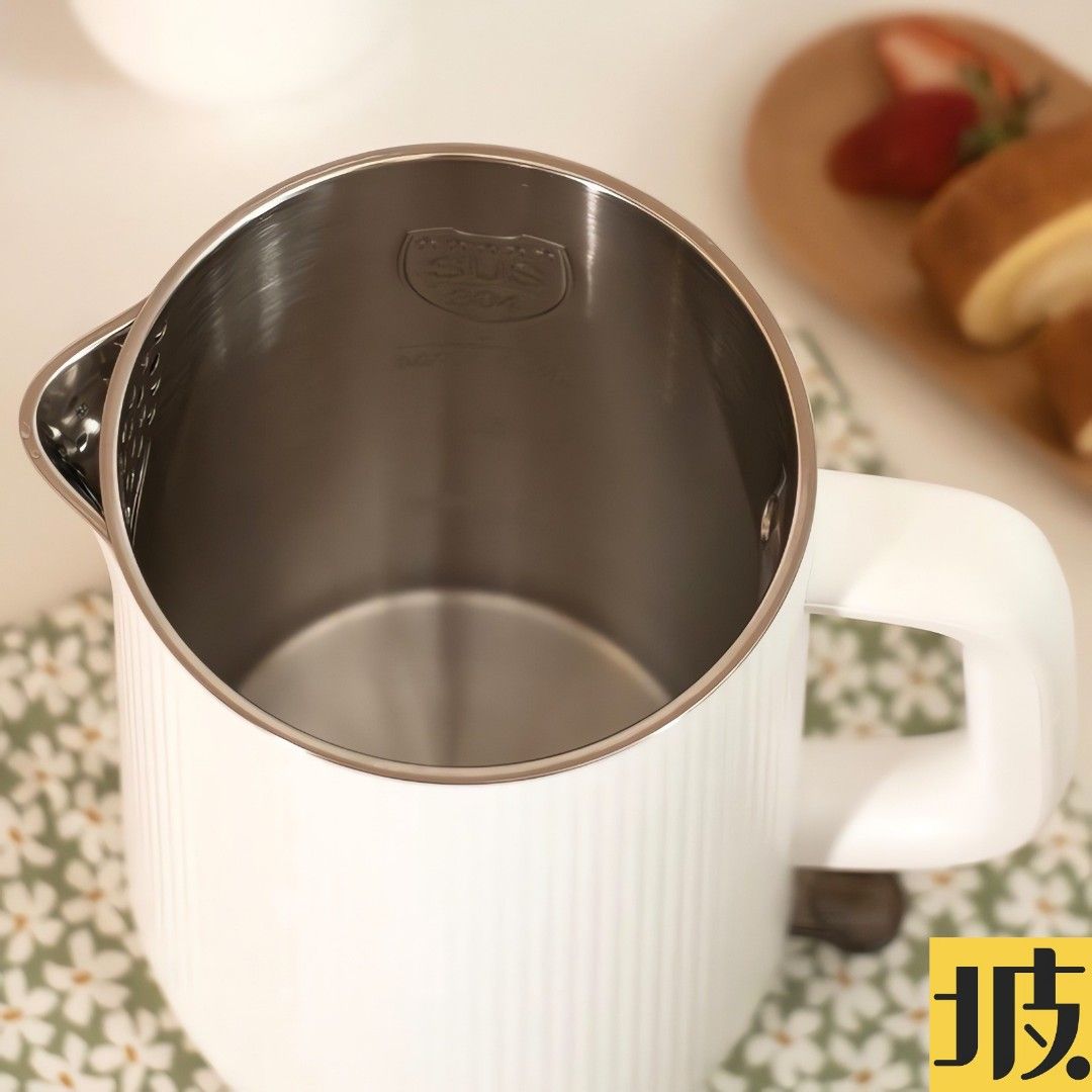 Toyomi 1.5L Stainless Steel Cordless Kettle WK 1633