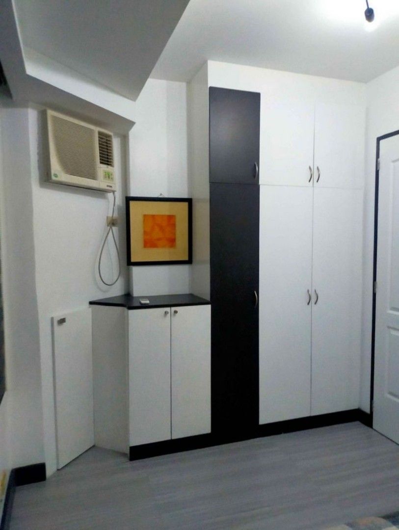 1 BR 32.5 SQM Condo Skyway Twin Towers Condominium for Sale Lease Rent