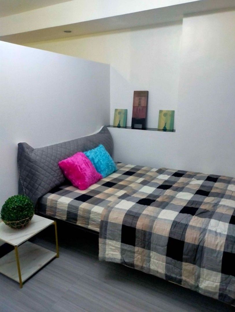 1 BR 32.5 SQM Condo Skyway Twin Towers Condominium for Sale Lease Rent