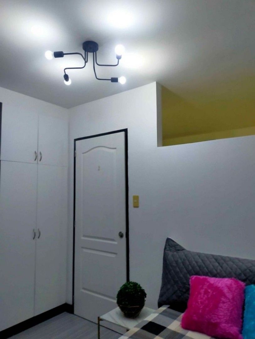 1 BR 32.5 SQM Condo Skyway Twin Towers Condominium for Sale Lease Rent