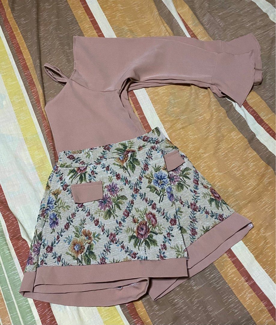 Top and Skort Set (Category: Sets or Coordinates) located in Guagua. Submitted by declutterwithj (Listing ID 1216984315, Image 1). Description: Used once. Fits Small to Medium.