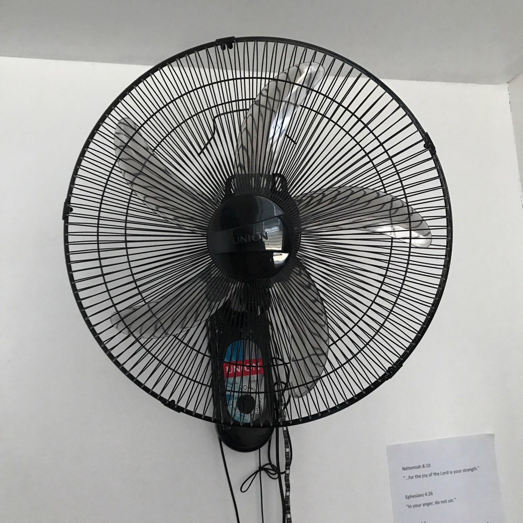 18" Union Wall Fan electric fan Union Wind Plus 18", Furniture & Home