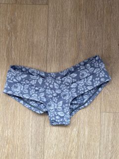 (Category: ) located in . Submitted by szesells (Listing ID 1216856722, Image 1). Description: .