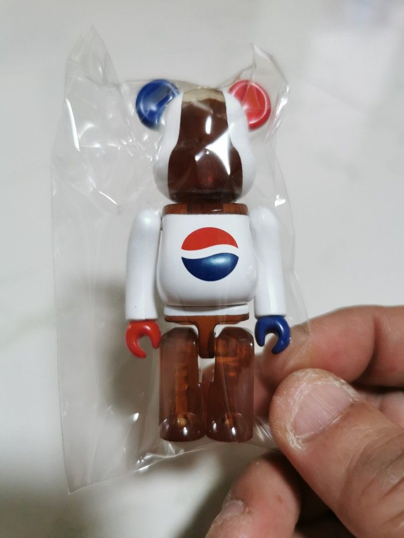 Very rare BE RBRICK PEPSI Hong Kong Limited BearBrick 100