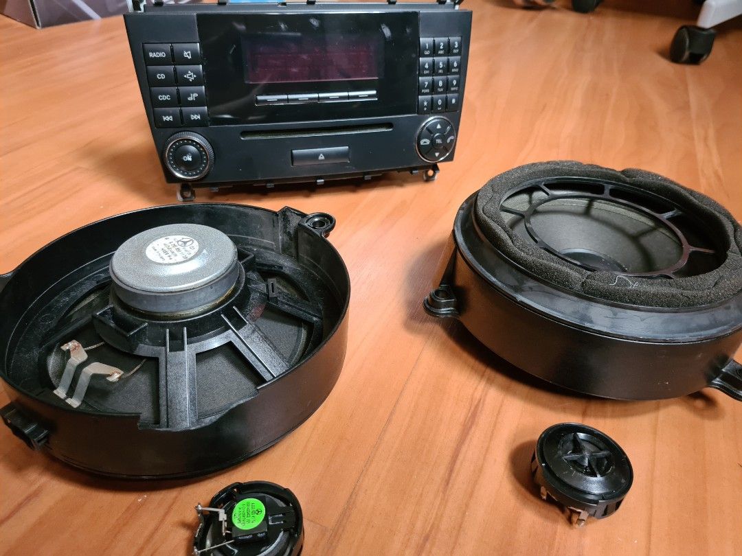 W203 Head Unit, Speakers and Tweeters, Auto Accessories on Carousell