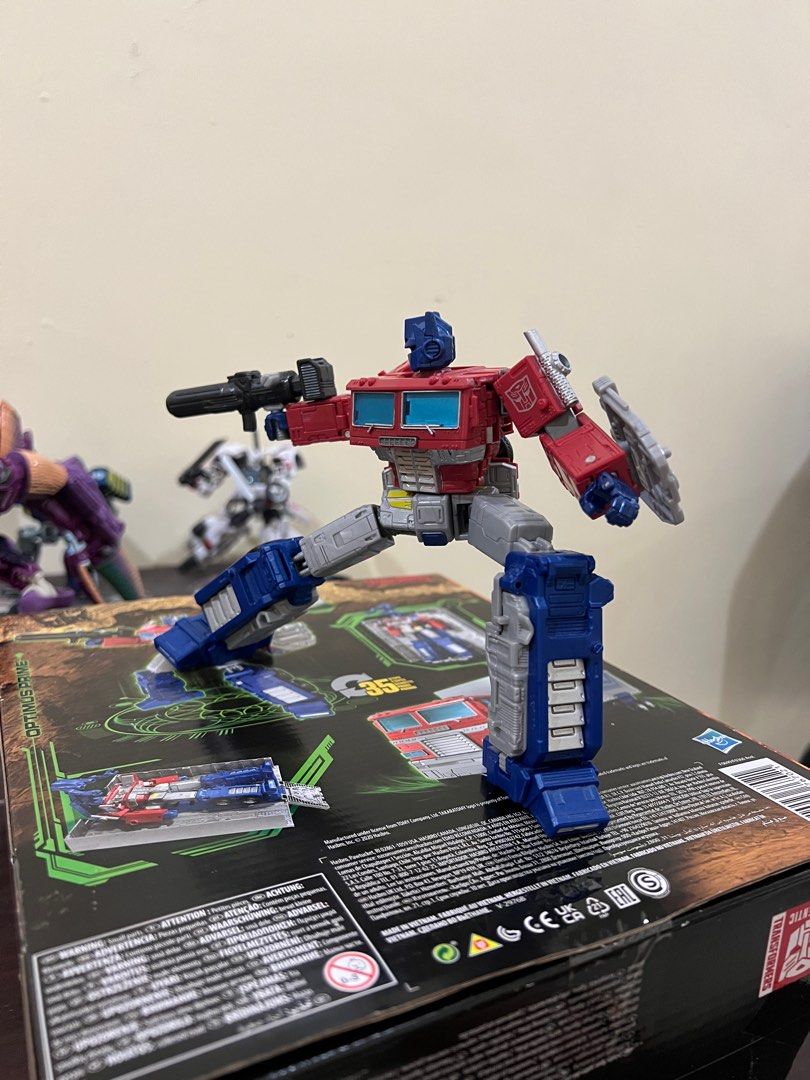 Transformers Kingdom Optimus Prime, Hobbies & Toys, Toys & Games on