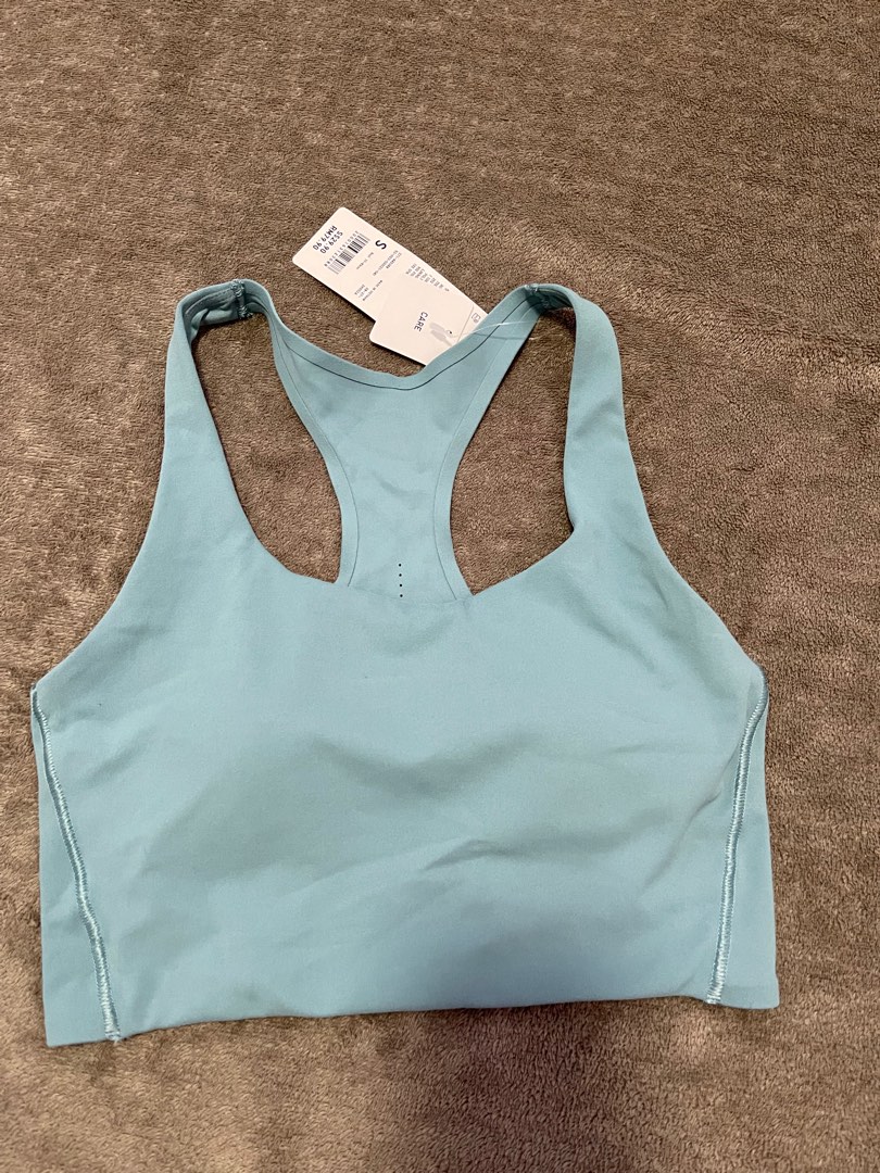 Wireless Bra Active Square Neck, Women's Fashion, Activewear on Carousell