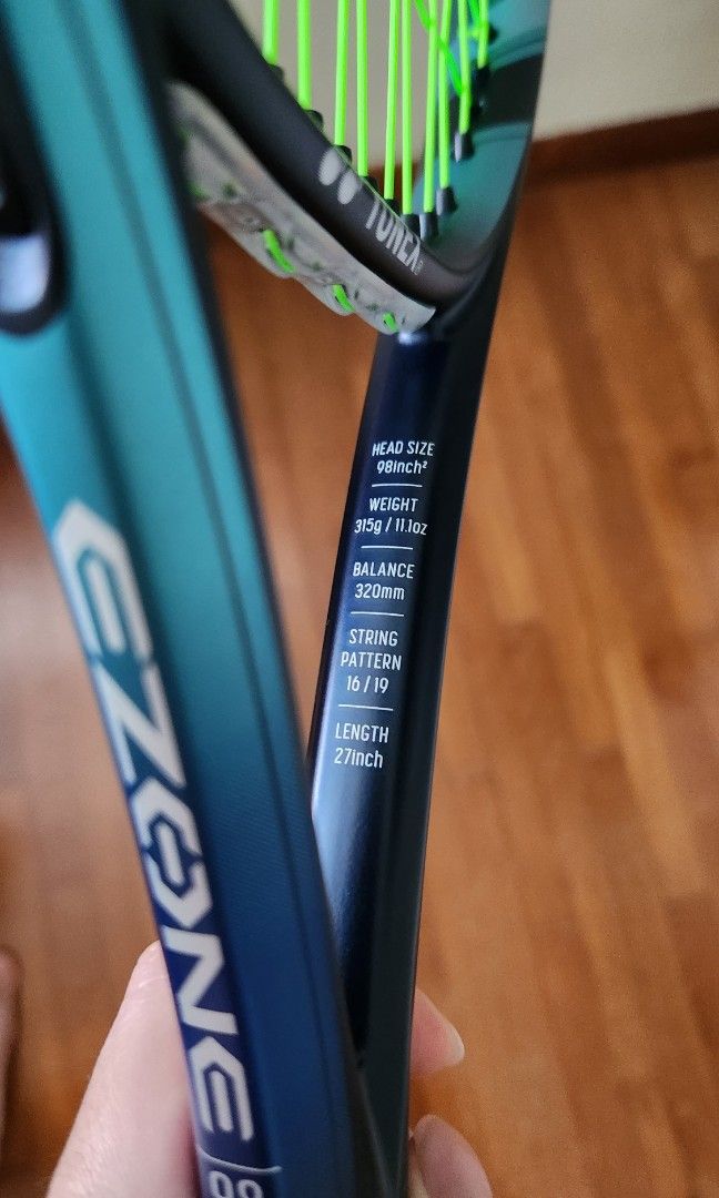 Yonex Ezone 98 Tour (2022) L2, Sports Equipment, Sports & Games, Racket