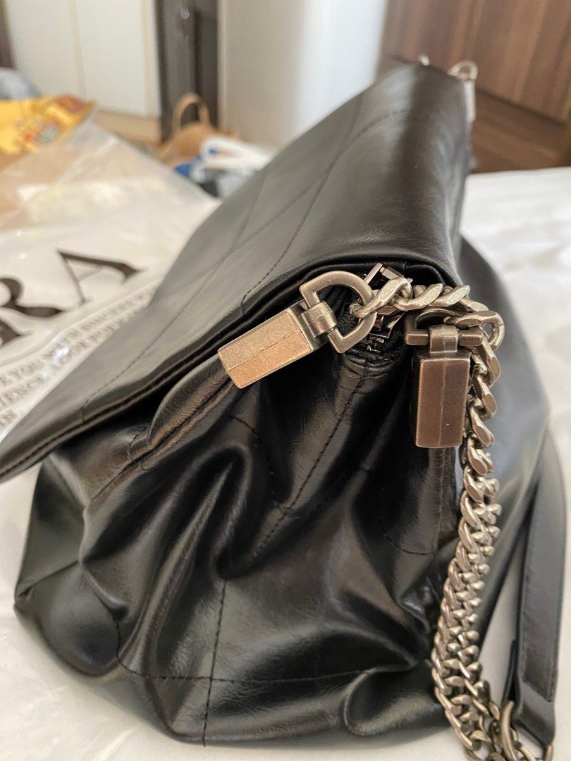 ROCKER SHOULDER BAG WITH FLAP - Black