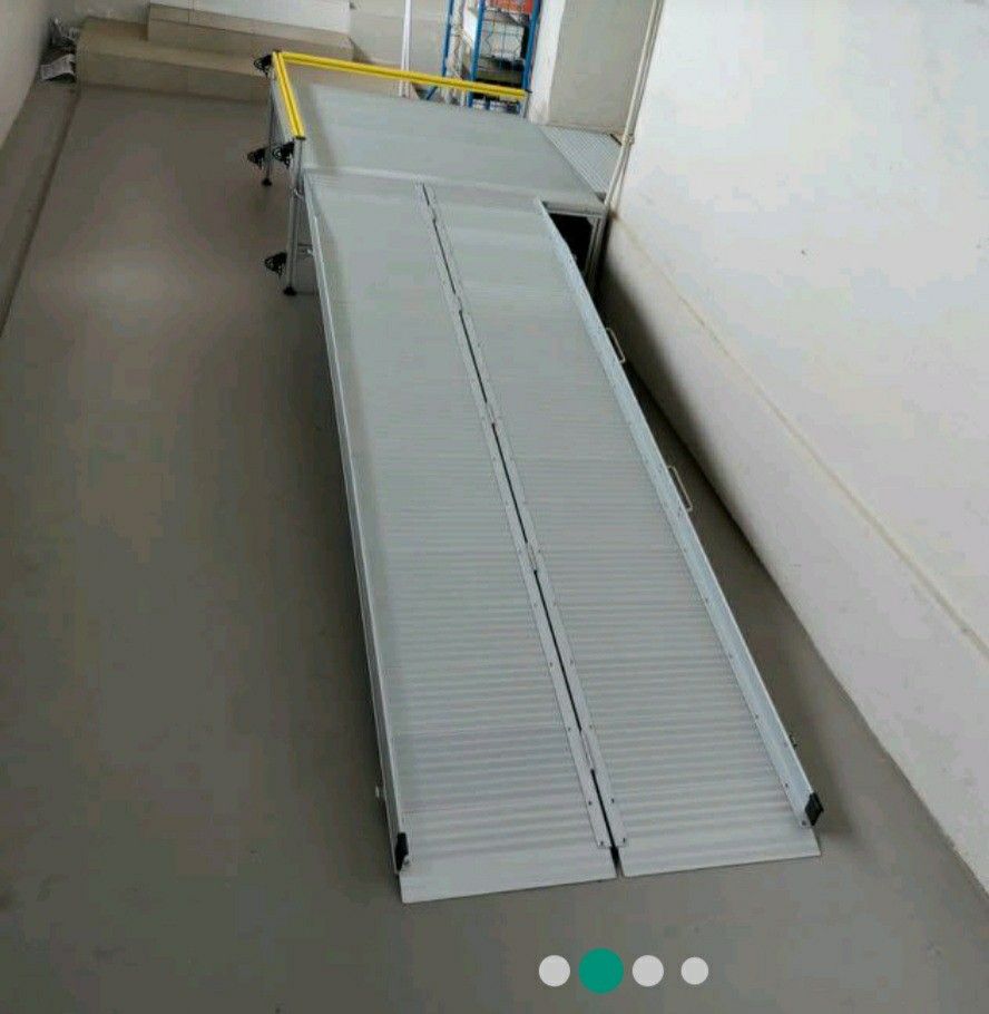 3NG HDB Wheelchair Ramp, Everything Else on Carousell
