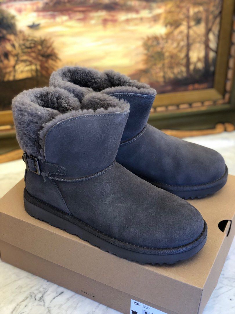 UGG Karel Boot 100 Wool US 8 Carousell