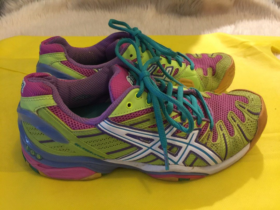 ASICS court shoes Women s Fashion Footwear Sneakers on Carousell