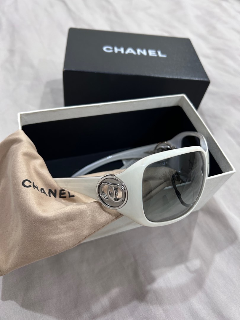 Authentic Chanel Sunglasses, Luxury, Accessories on Carousell