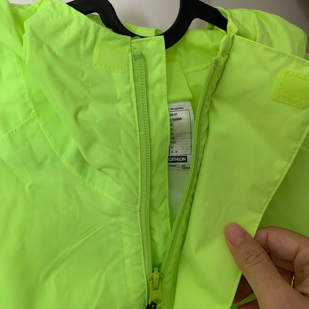 Cycling rain jacket decathlon 2025