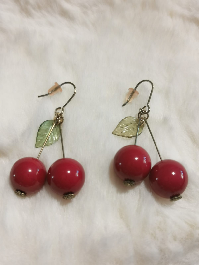 Cherry earring outlet