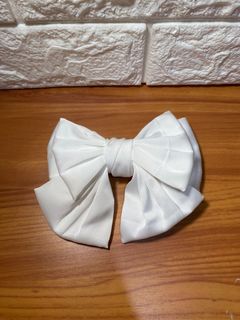 Bride white bow