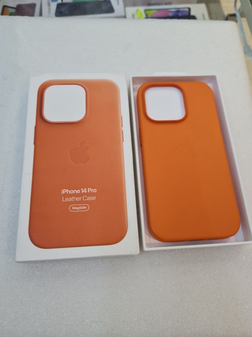 Apple iPhone 14 Pro Leather Case with MagSafe Orange A2908 MPPL3FE/A