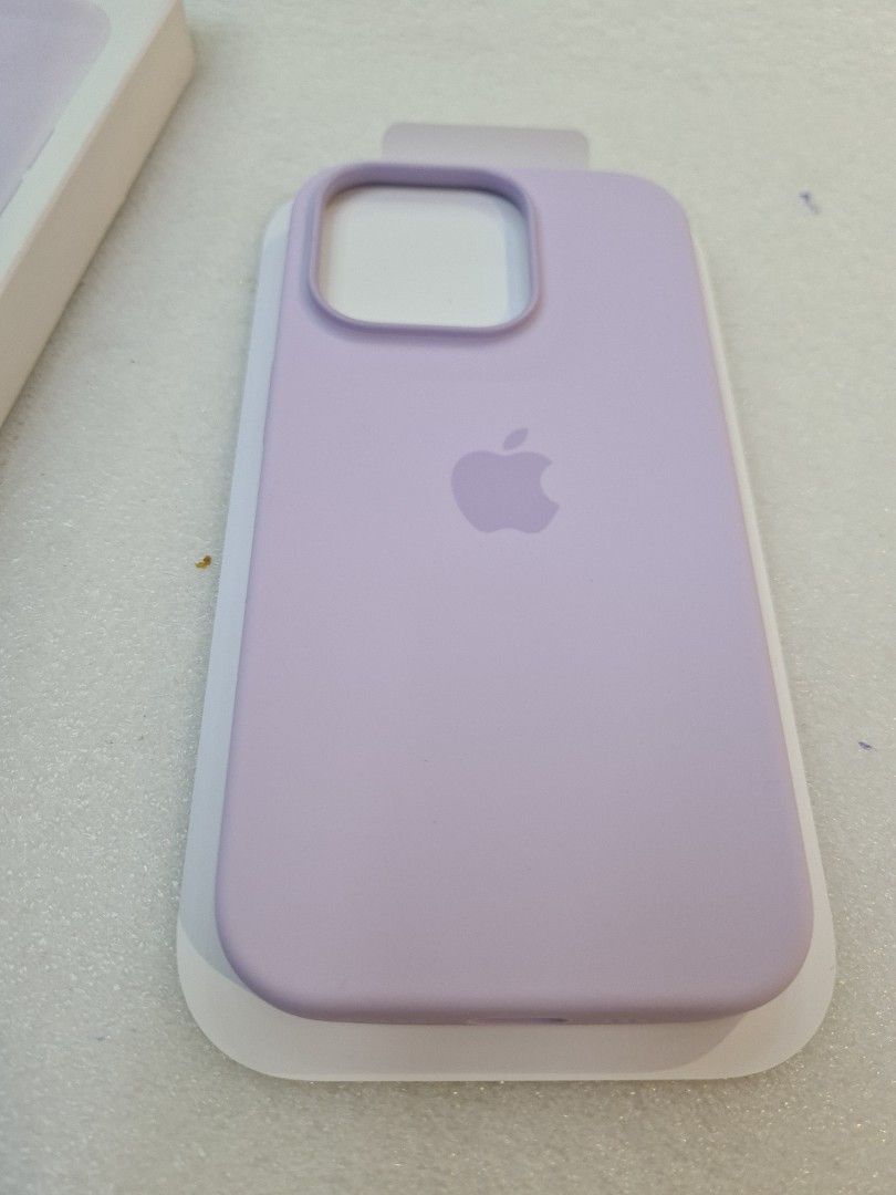 iPhone 14 Pro Max Silicone Case with MagSafe - Lilac