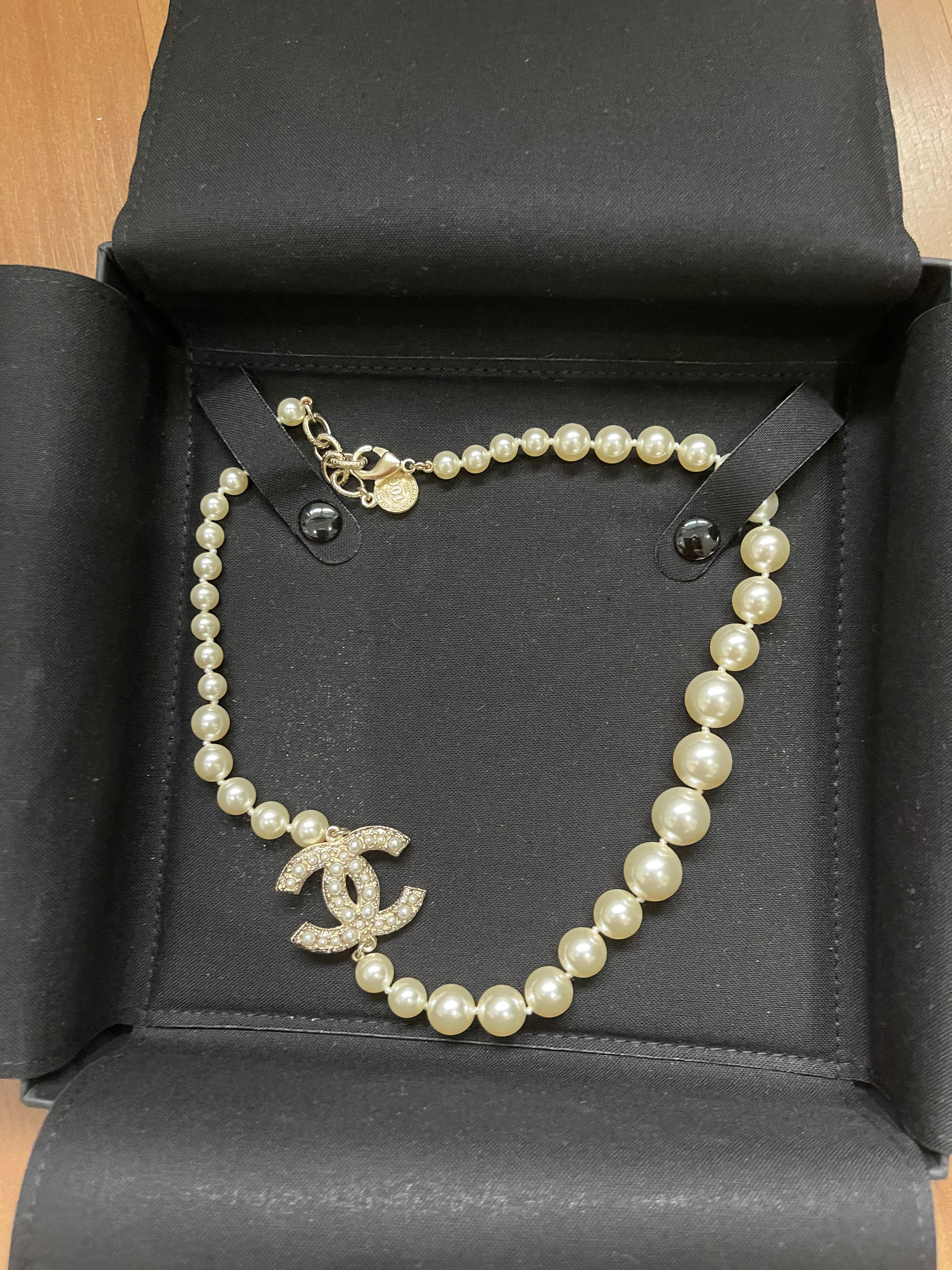 AUTHENTIC CHANEL Pearl White Silver 5 Crystal C Station Cc Logos 42  Necklace  eBay  Chanel pearls Chanel pearl necklace Dainty jewelry  necklace