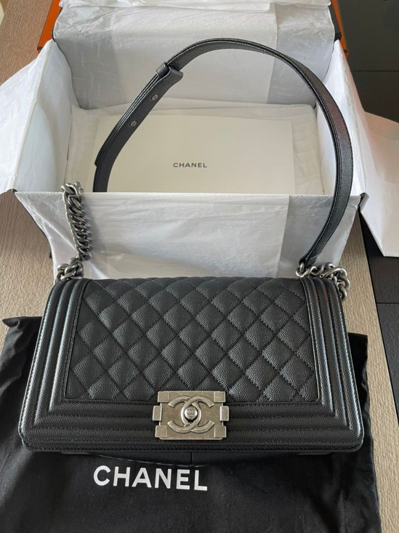 Chanel Le Boy Medium, Women's Fashion, Bags & Wallets, Shoulder Bags on