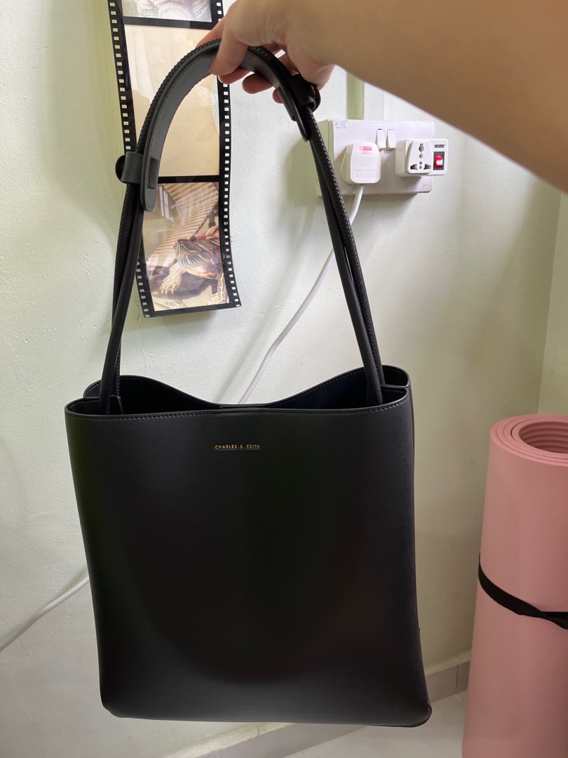 Charles and keith on sale large shoulder bag