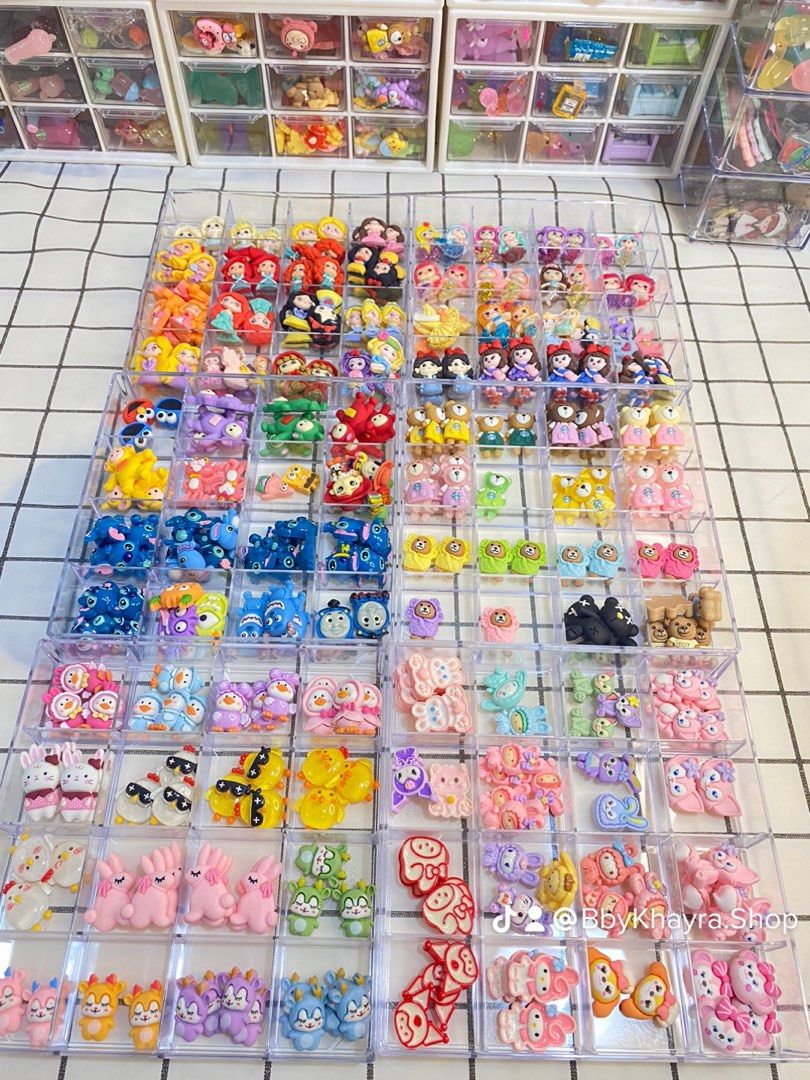 Charm resin store