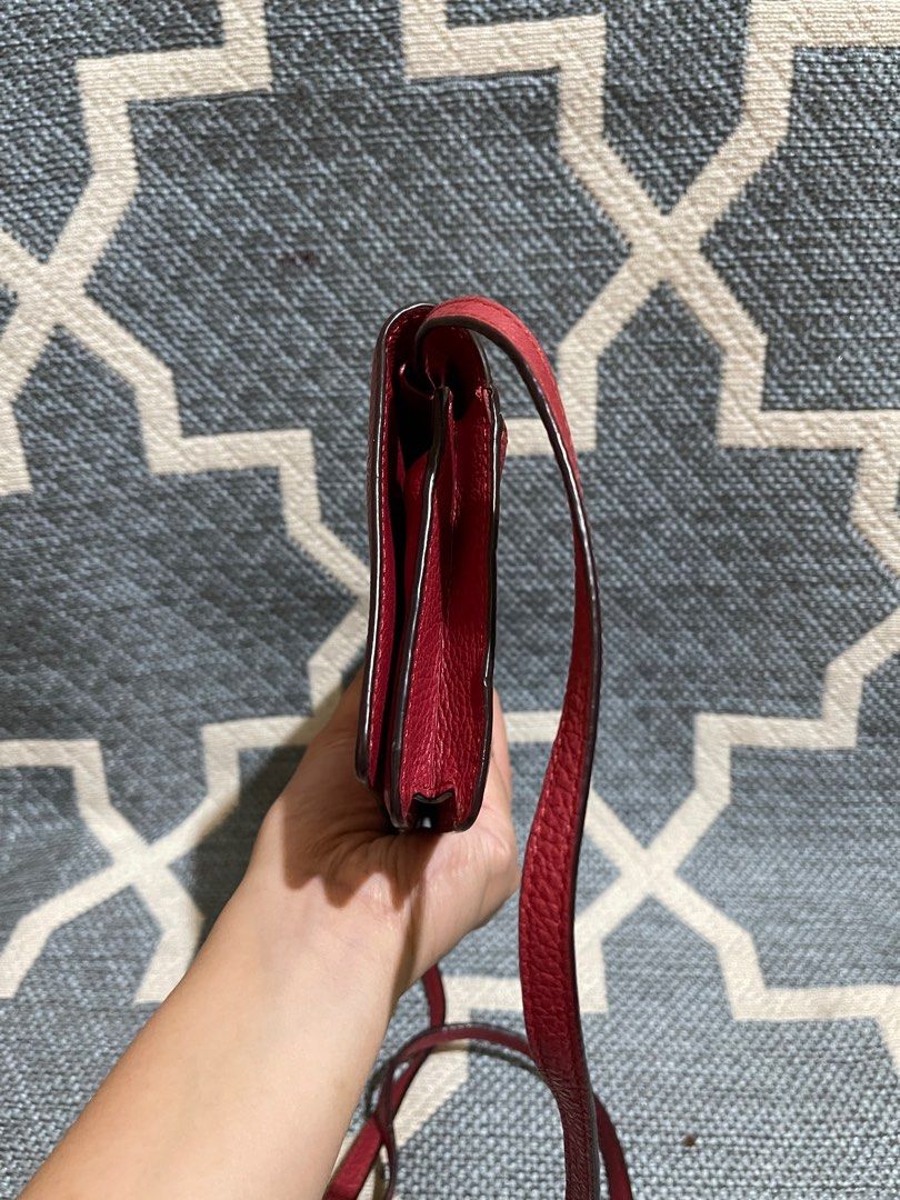 COACH FOLDOVER (Category: Luxury Bags & Wallets) located in Laoag. Submitted by kakaibags (Listing ID 1217138383, Image 2). Description: Authentic coach 💯🇯🇵 Preloved japan Good condition.