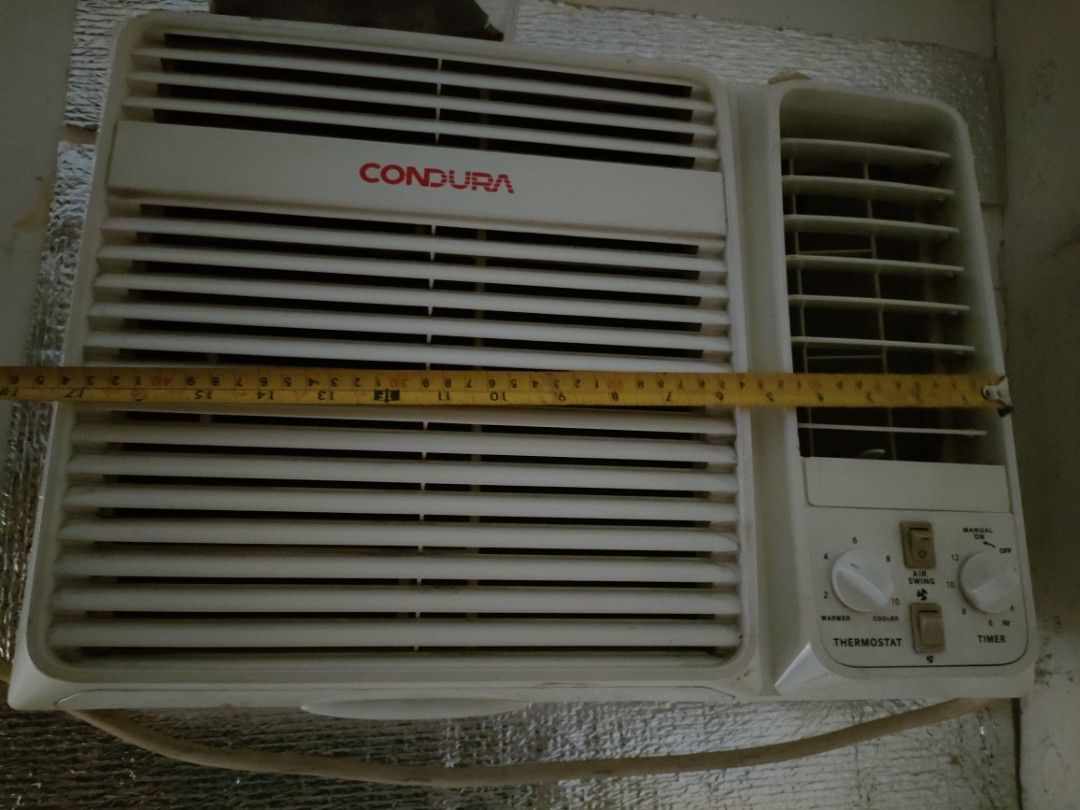 Condura aircon (Category: Air Conditioning and Heating) located in Makati City. Submitted by yetjuanitoiii (Listing ID 1217125042, Image 2). Description: condura aircon used but good condition slightly negotiable with timer test all you want 1HP.