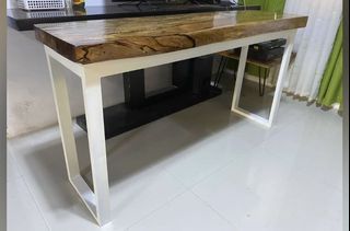 Console table/Tv Rack
