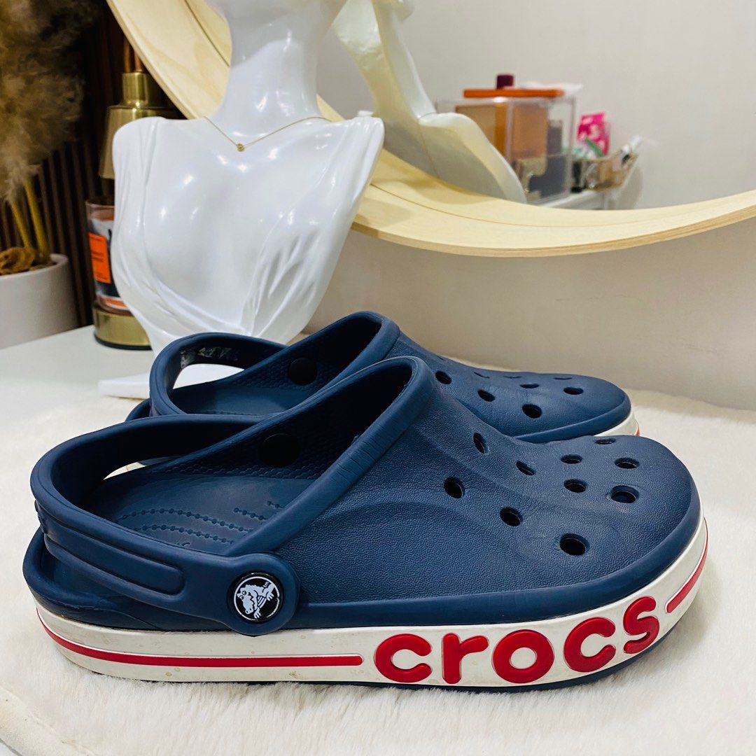 Crocs, Men's Fashion, Footwear, Casual Shoes on Carousell