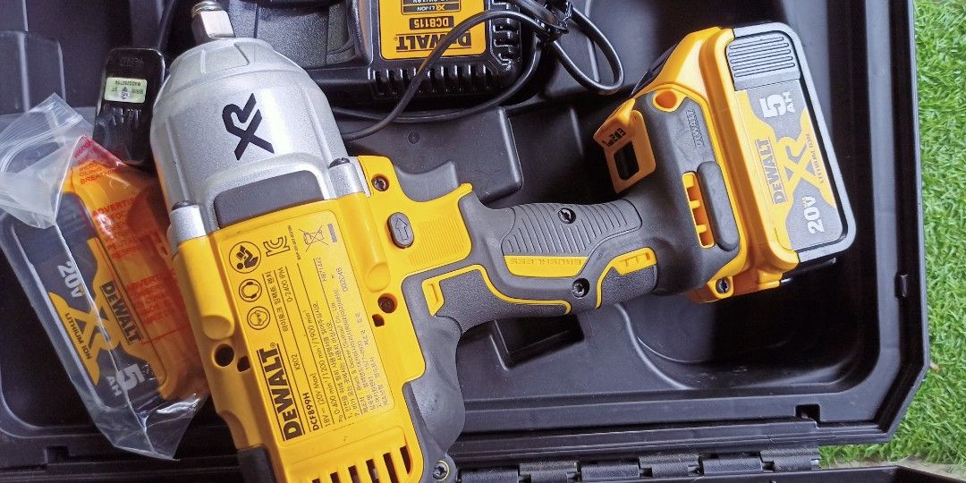 Dewalt dcf880 hot sale max torque