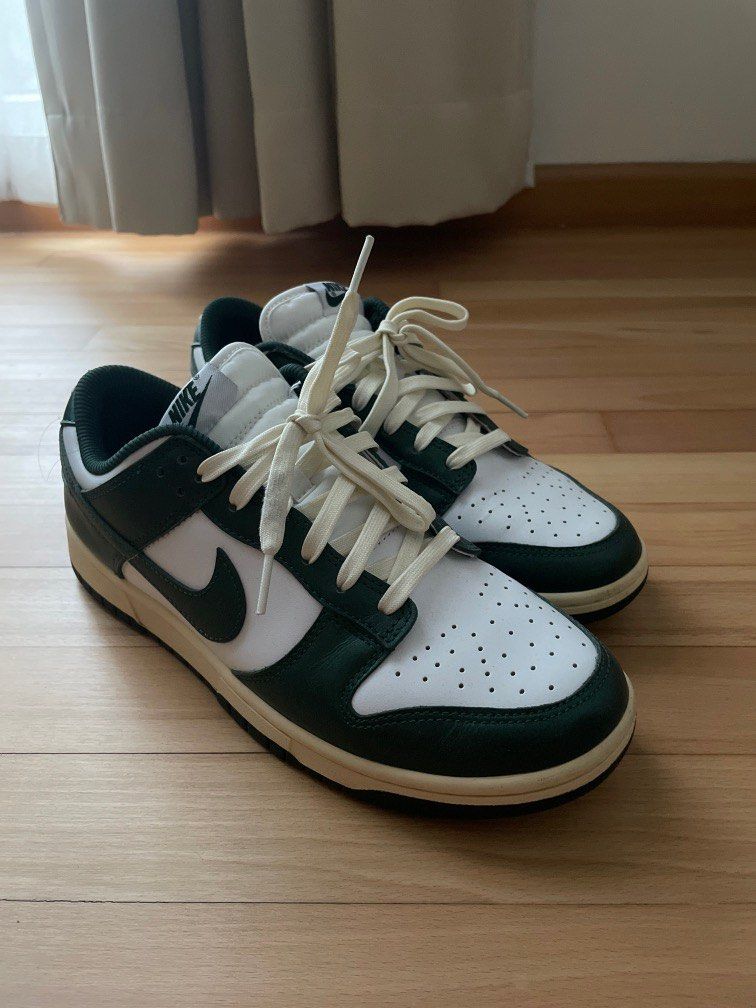dusty green dunks