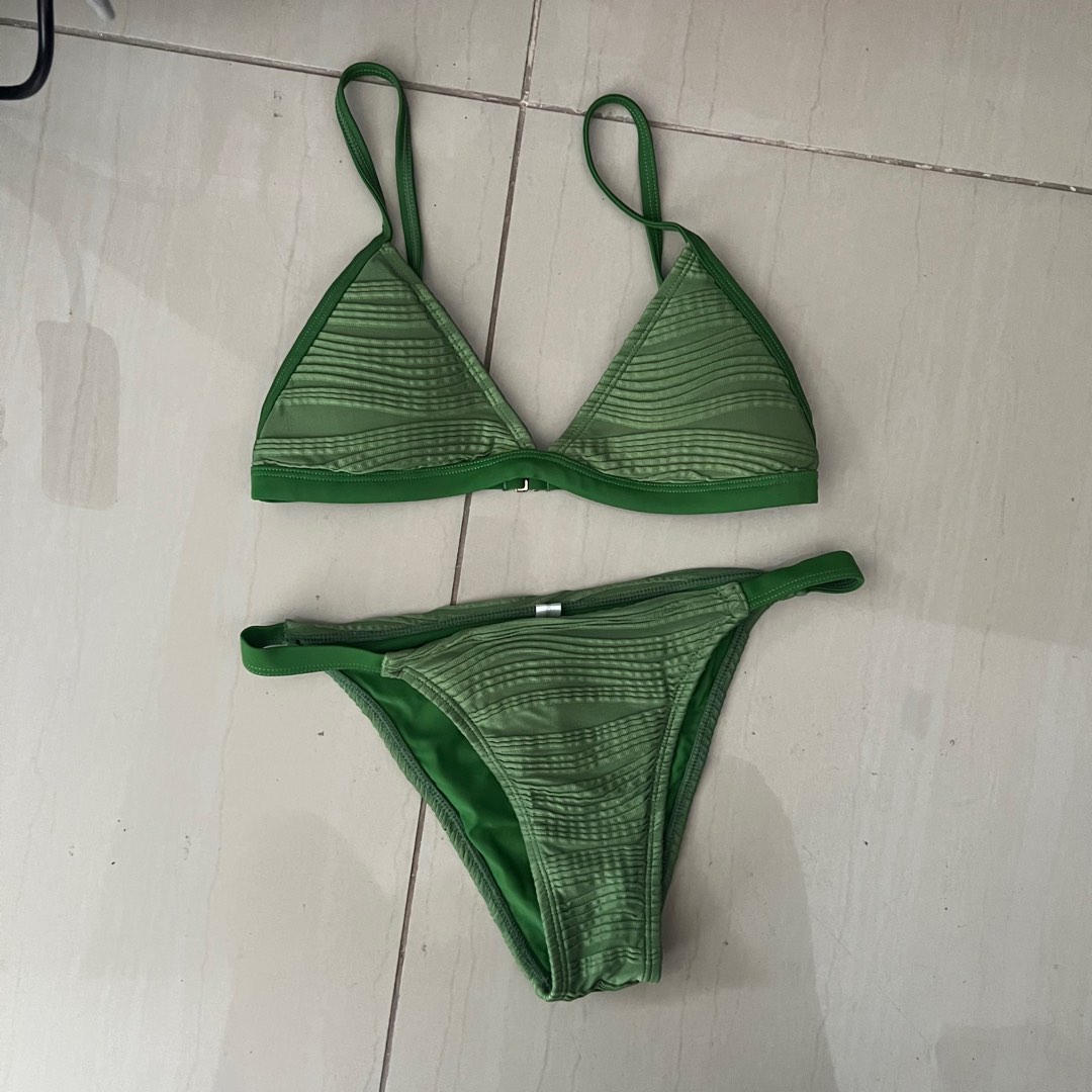 Eighth mermaid two piece green swimsuit, Women's Fashion, Swimwear