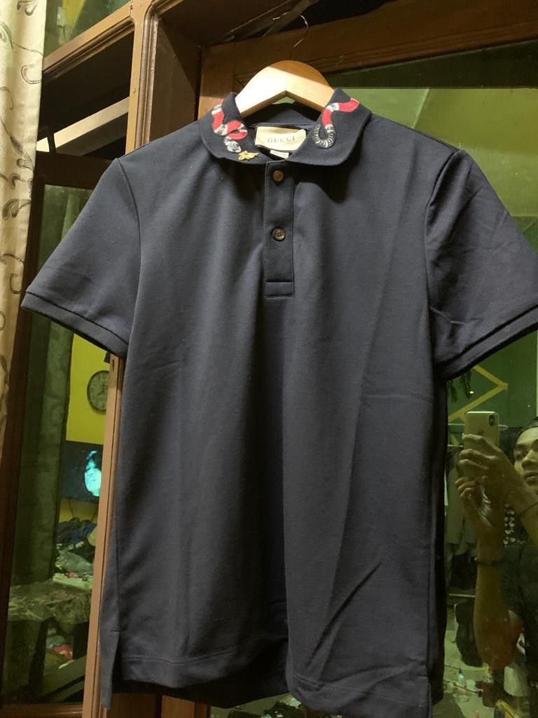 Embroidered bee snake coller Gucci mens polo shirt / size s, Men's Fashion,  Tops & Sets, Tshirts & Polo Shirts on Carousell