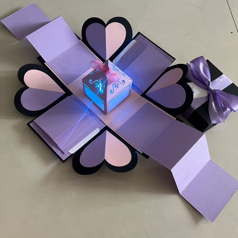 Explosion box with lighthouse, pull tab and waterfall, Hobbies & Toys ...