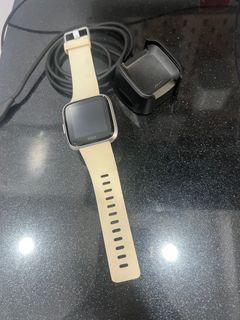 (Category: ) located in . Submitted by preloved.by.vicky99 (Listing ID 1217084414, Image 1). Description: .