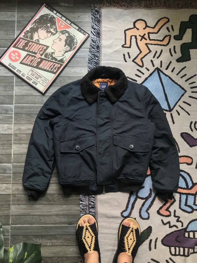 GAP BOMBER JACKET Men s Fashion Coats Jackets and Outerwear on Carousell