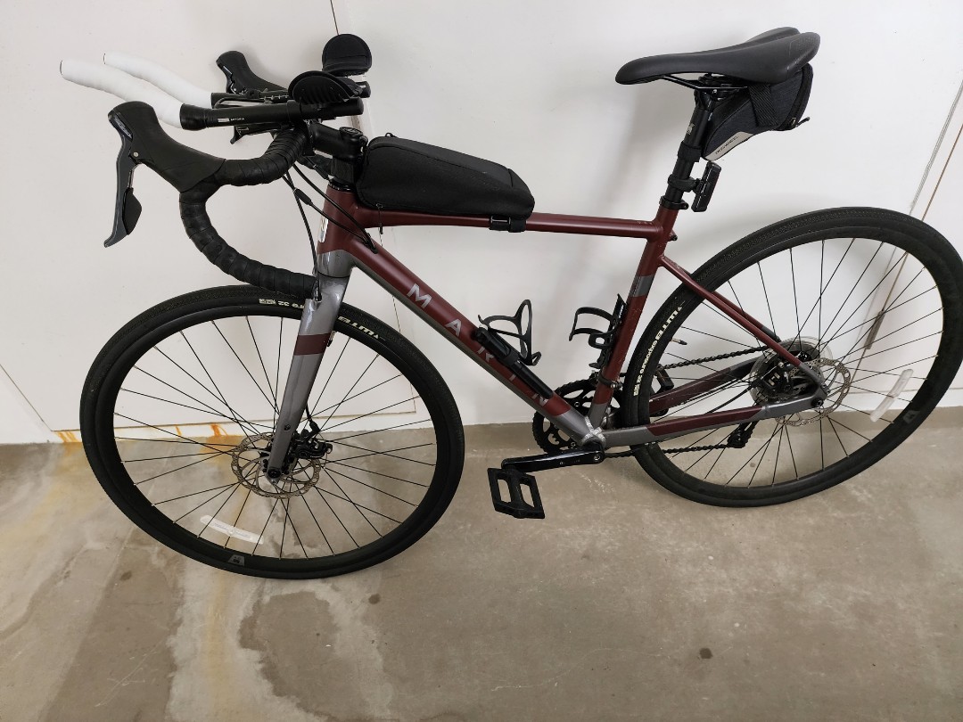 Gravel / road bike, lightly used, Sports Equipment, Bicycles & Parts