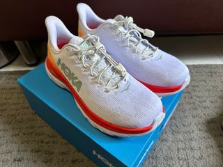 Hoka Mach 4  White/ Fiesta