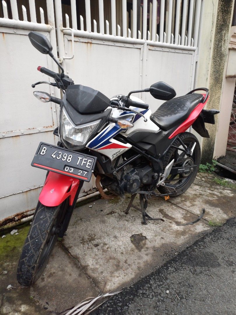 Honda cb store 150r 2014