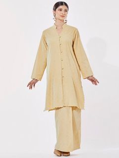Inhanna Nuuha Buttoned Loose Kebaya