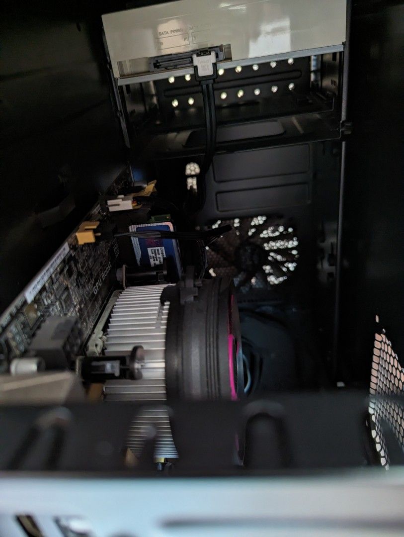 Intel i7-4771 CPU, Asus Motherboard, Kingston Ram 4gb, Coolermaster CPU ...