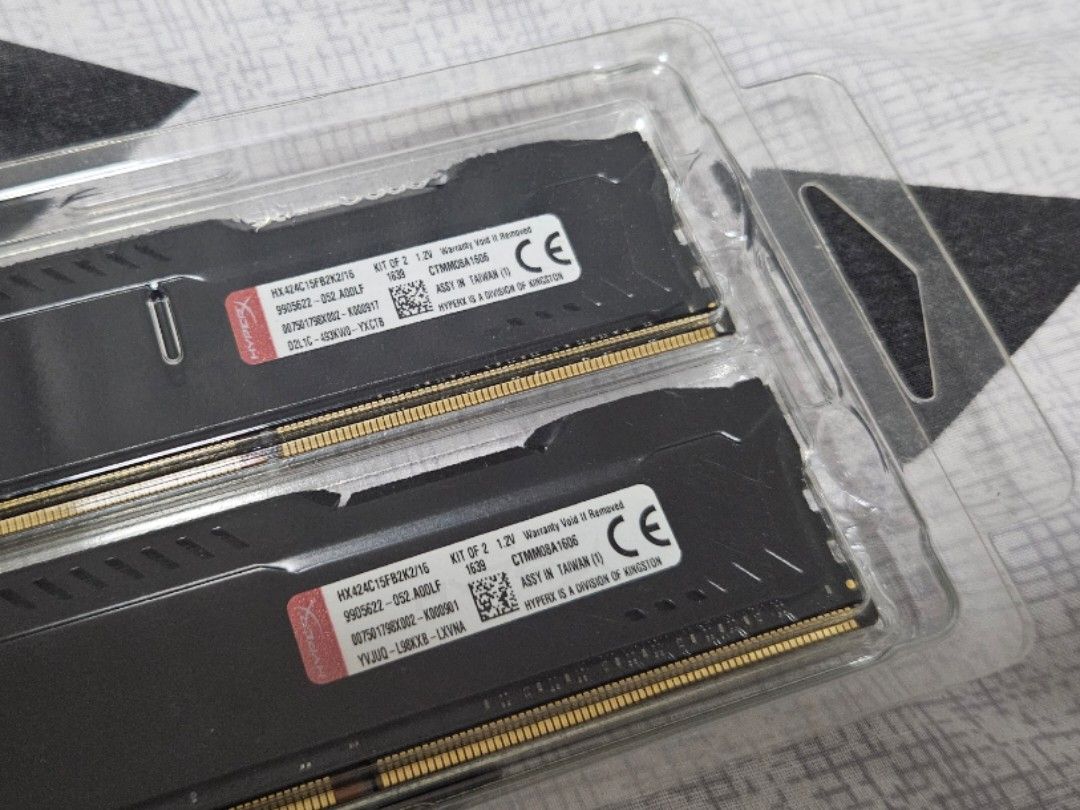 Kingston HyperX FURY Black 16GB Kit CL15 DDR4 2400 Mhz