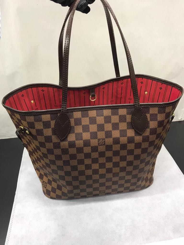 LV NeverFull Pink Interior, Women's Fashion, Bags & Wallets, Purses &  Pouches on Carousell