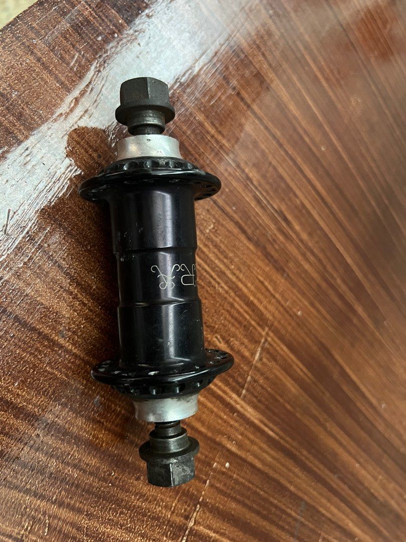 Madera Pilot V2 Front Hub 36h Sports Equipment Bicycles Parts Bicycles on Carousell