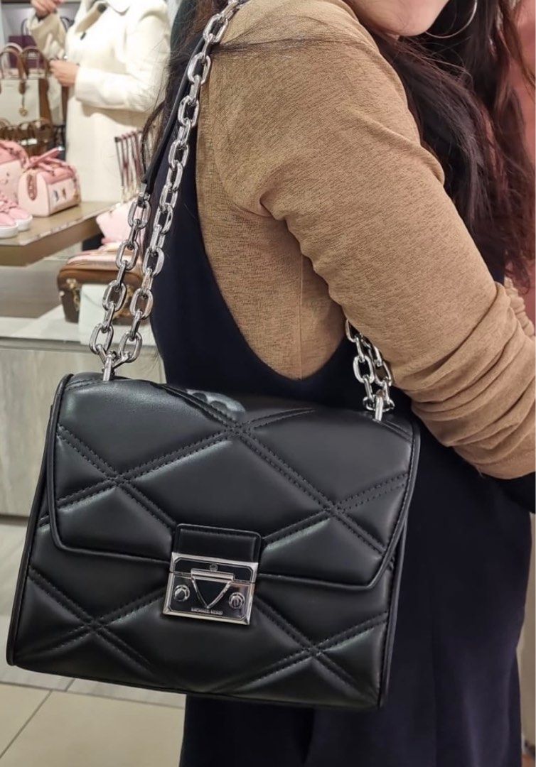 Michael Kors us outlet shoulder bag, Women's Fashion, Bags & Wallets,  Shoulder Bags on Carousell
