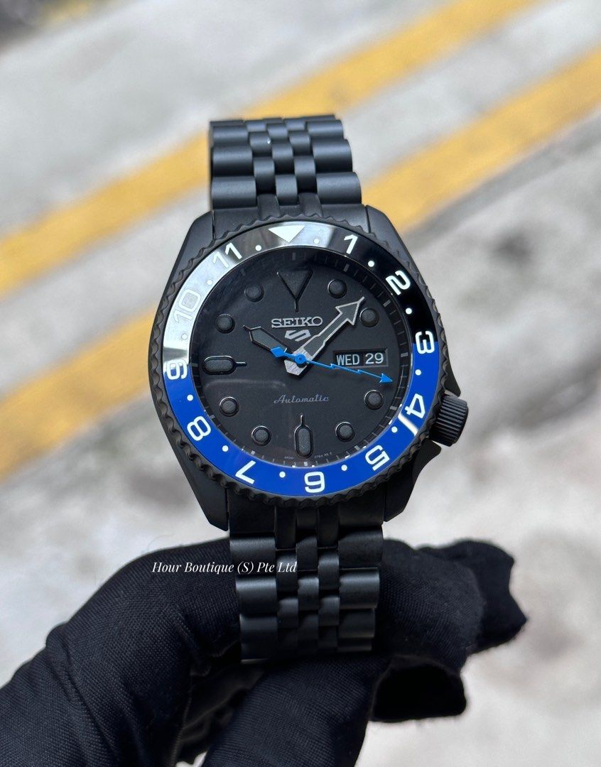 Modded Seiko 5 Stealth Black Black Blue Bezel Automatic Watch on Jubilee  BraceletMod From SRPD79k1, Men's Fashion, Watches & Accessories, Watches on  Carousell