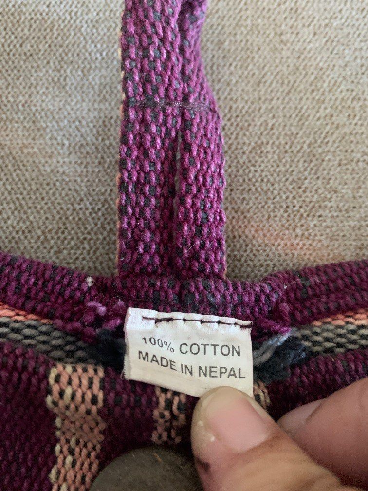 Nepal cross body bag cloth bag (Category: Cross-body Bags) located in Silang. Submitted by sari2bilina (Listing ID 1217070084, Image 2). Description: .