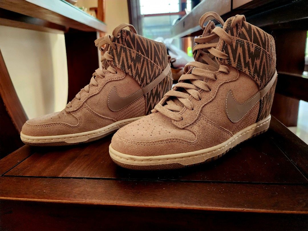 elevated heel sneakers