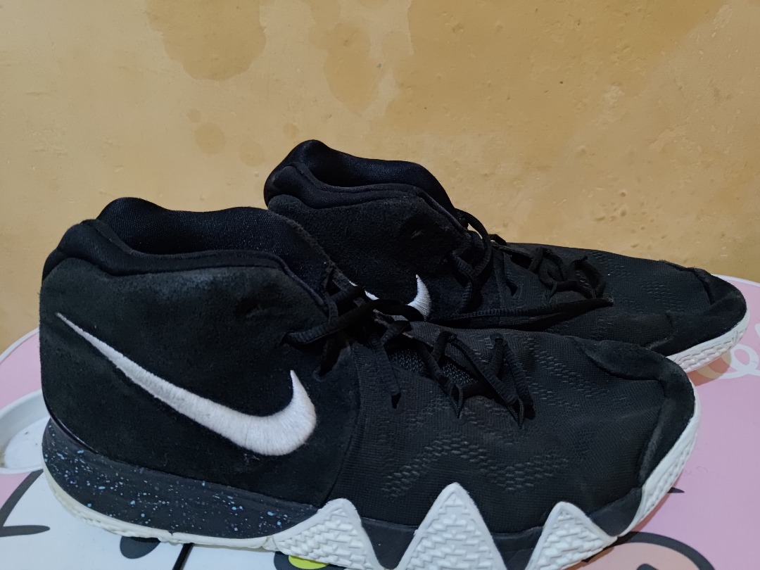 kyrie 4 friends